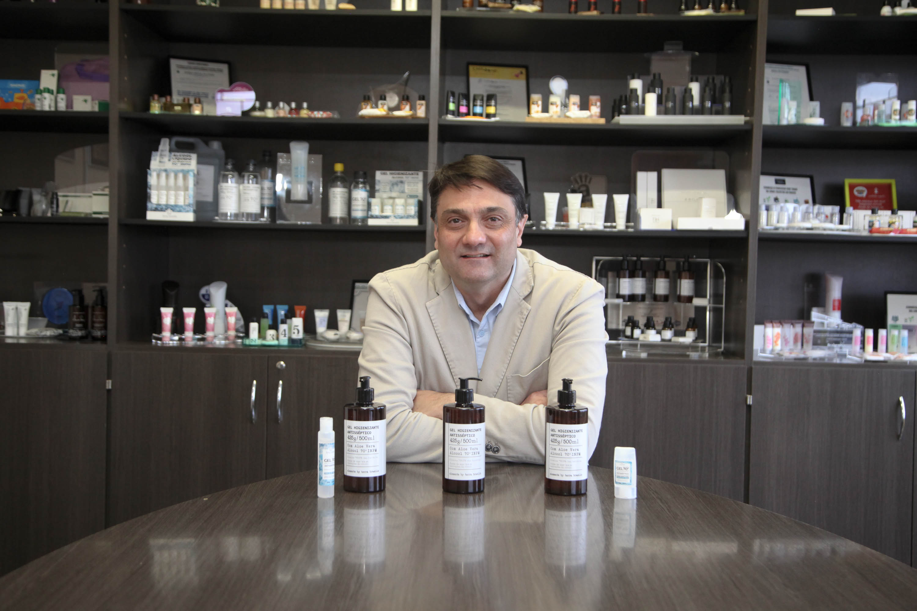 Feito no Paraná - Empresa R.G.M.S. Cosméticos. Mauro Carvalho de Oliveira.Foto: Ari Dias/AEN