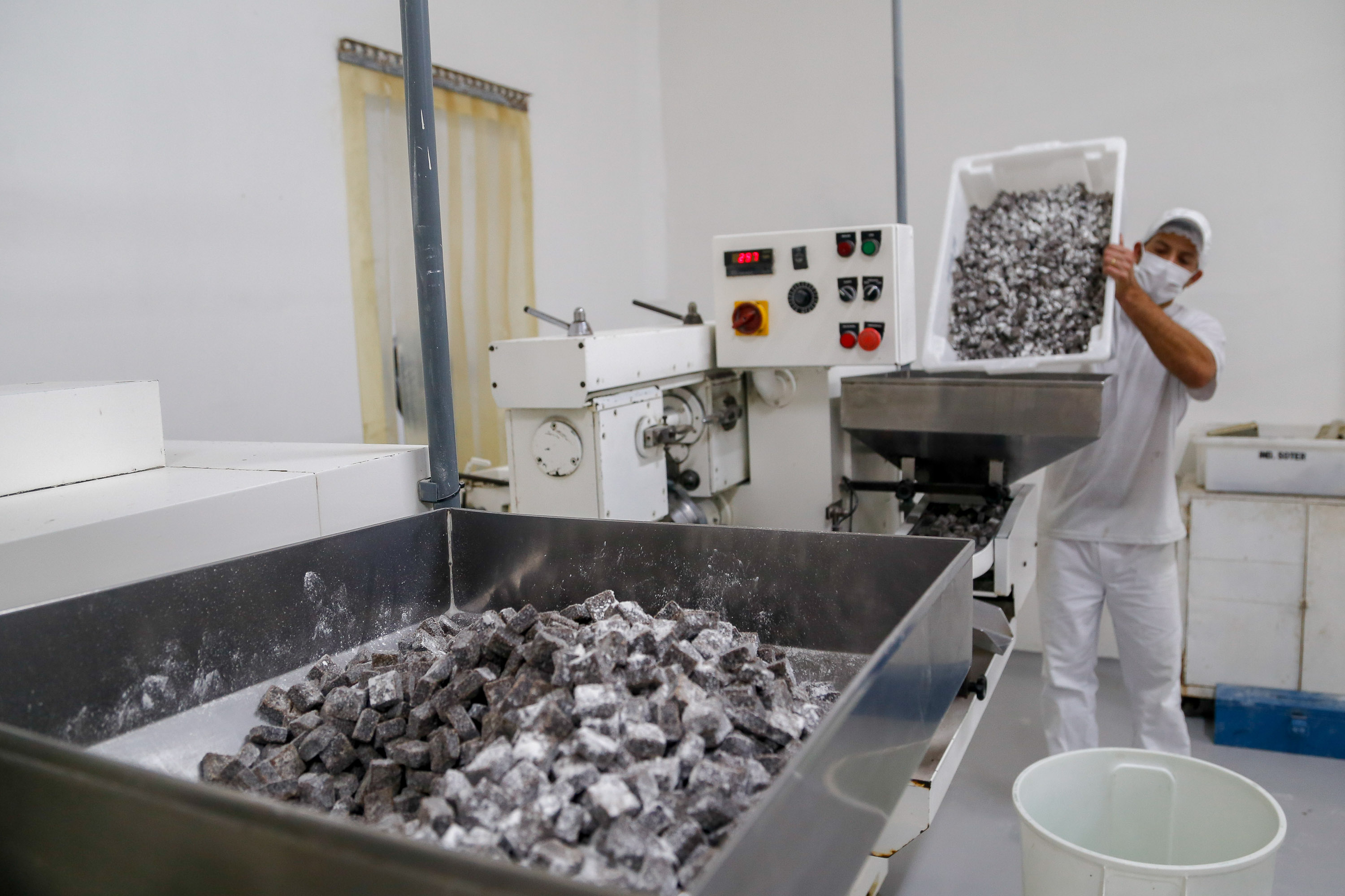 Balas, pescados e cachaça: a riqueza dos produtos do Litoral.Foto Gilson Abreu/AEN