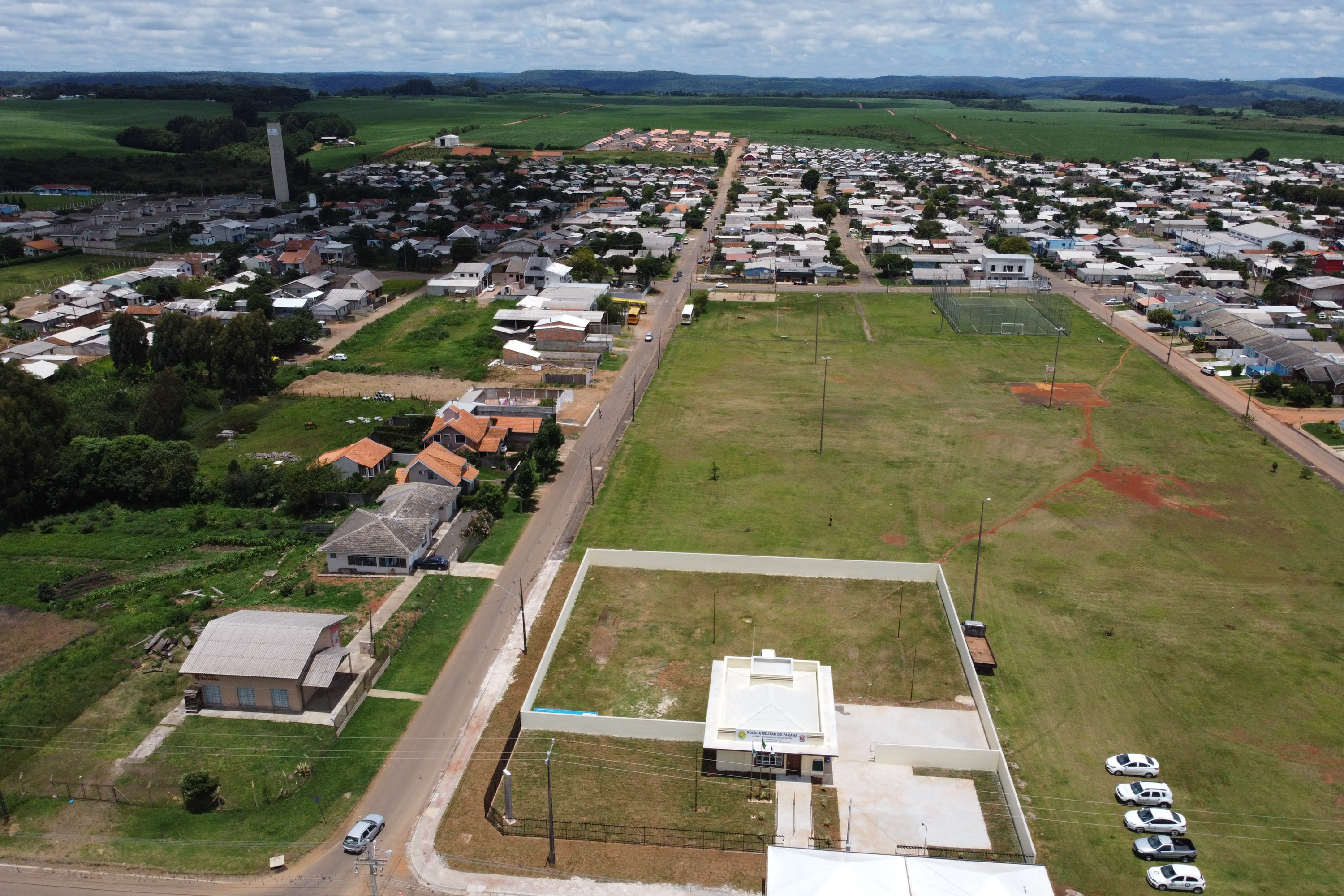 O governador Carlos Massa Ratinho Junior entrega nesta segunda-feira (11),  a nova sede do destacamento do 16° Batalhão da Policia Militar do distrito de Entre Rios, em Guarapuava. Com a presença do Secretário da Segurança Pública do Paraná, coronel Romulo Marinho Guarapuava, 10/12/2020 - Foto: Geraldo Bubniak/AEN