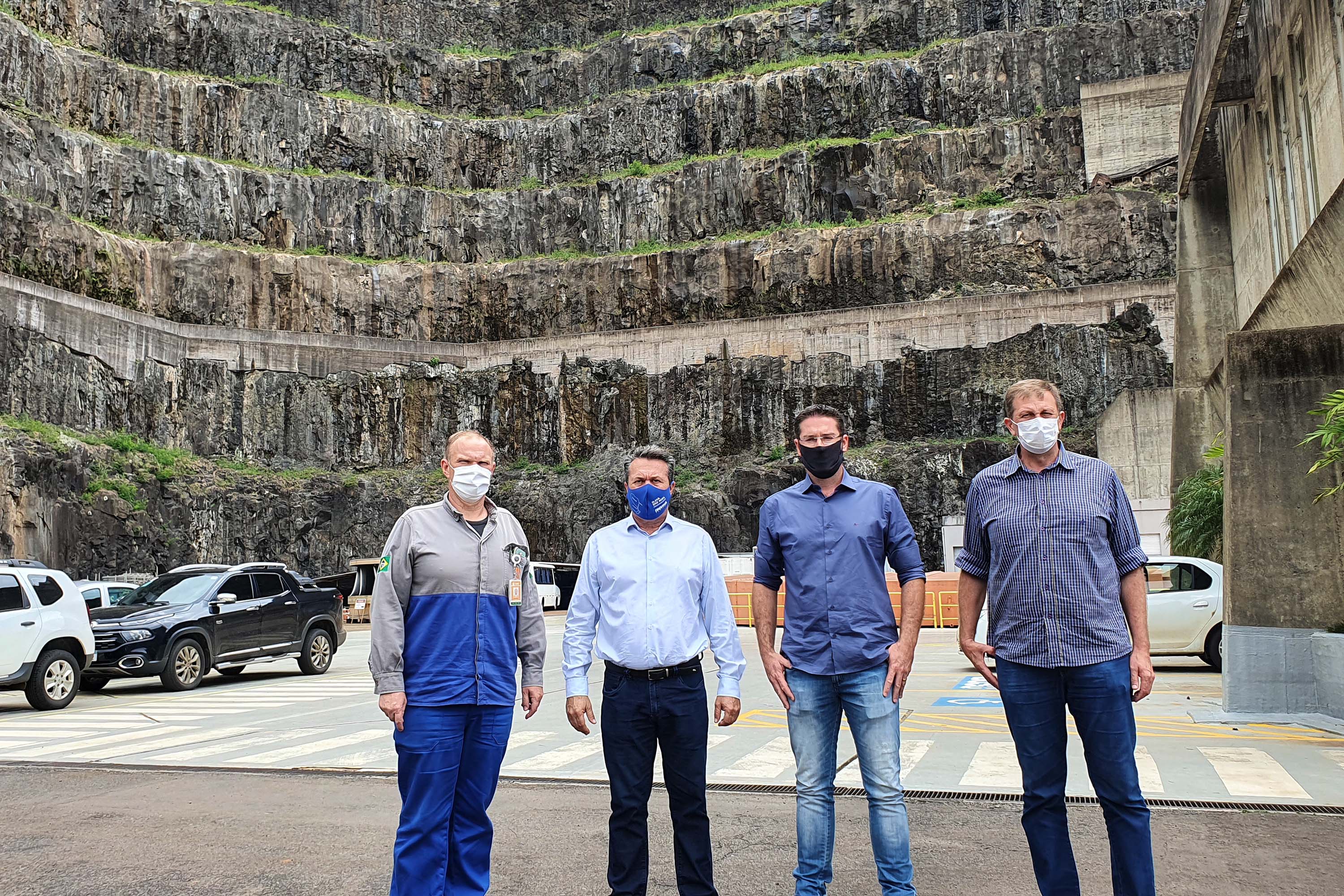 Prefeitos e representantes municipais das cidades que rodeiam as seis usinas hidrelétricas do Rio Iguaçu conheceram a Resolução Conjunta Sedest/IAT n°023/2019 e a estrutura da Secretaria do Desenvolvimento Sustentável e do Turismo