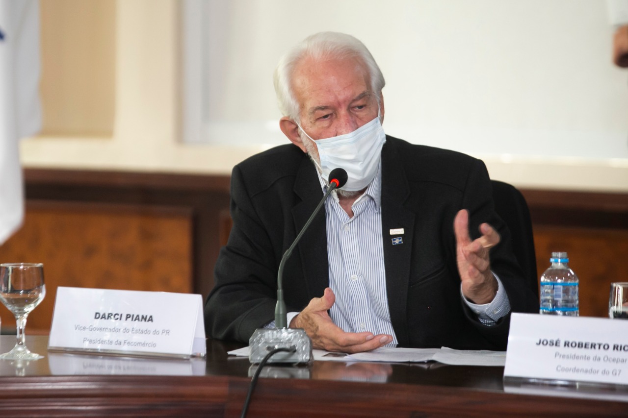 Representantes do setor produtivo paranaense, do Governo do Estado, do Ministério da Infraestrutura e a bancada de deputados federais discutiram nesta segunda-feira (25) o modelo de concessão do novo Anel de Integração do Estado, que deve entrar em leilão até o final deste ano. Foto: Gelson Bampi