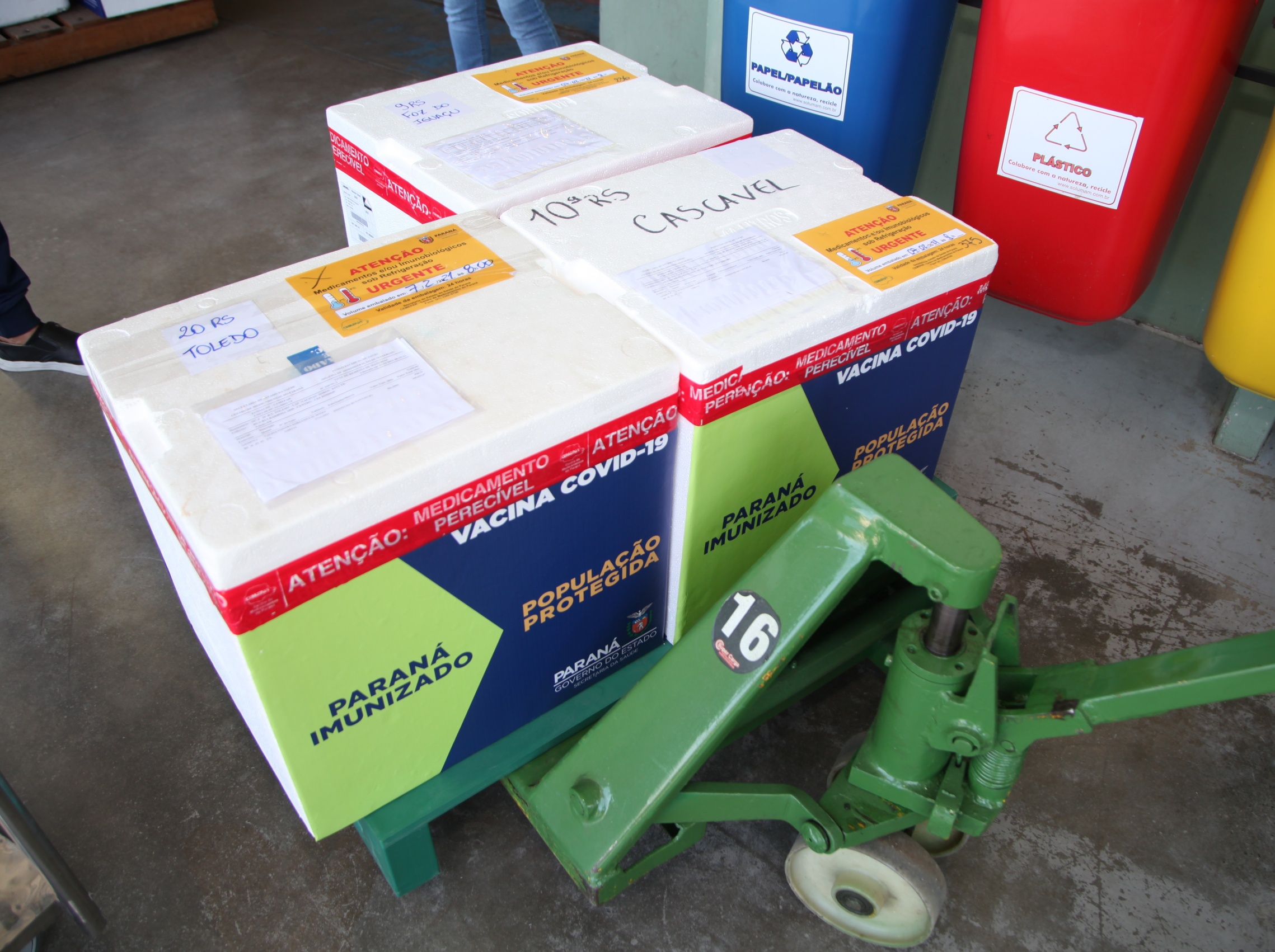 Com a chegada do quarto lote, Paraná começa a vacinar idosos. Foto: Ari Dias/AEN