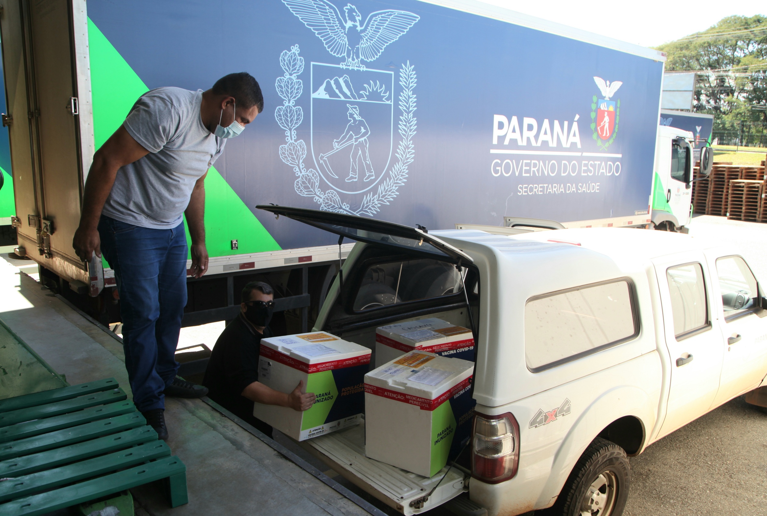 Com a chegada do quarto lote, Paraná começa a vacinar idosos. Foto: Ari Dias/AEN