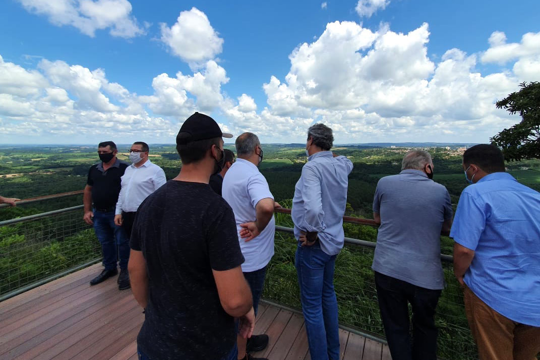 O número de visitantes no Parque Estadual do Monge, no município da Lapa, atingiu a capacidade máxima neste final de semana. Devido a pandemia do Covid-19, são permitidas 500 pessoas simultaneamente no interior da Unidade de Conservação (UC).  -  Foto: Divulgação SEDEST/IAT