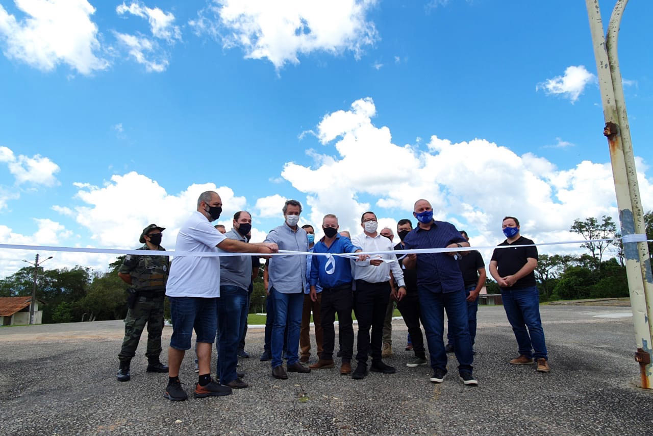 O número de visitantes no Parque Estadual do Monge, no município da Lapa, atingiu a capacidade máxima neste final de semana. Devido a pandemia do Covid-19, são permitidas 500 pessoas simultaneamente no interior da Unidade de Conservação (UC).  -  Foto: Divulgação SEDEST/IAT