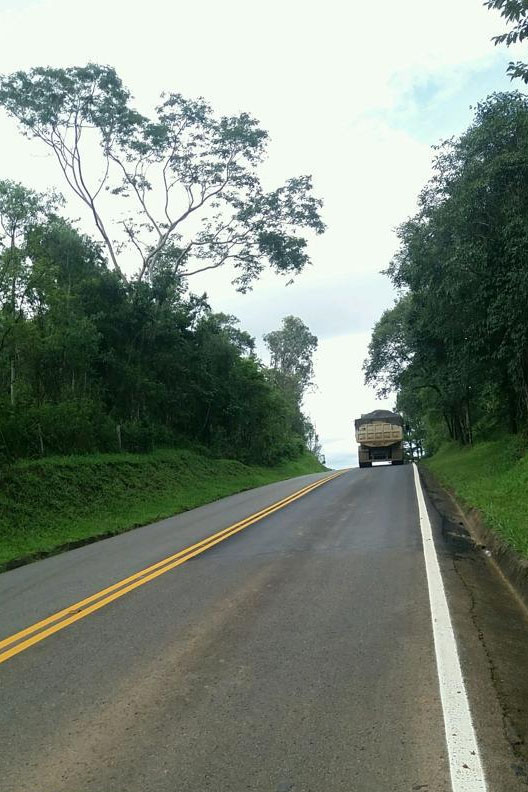 O Departamento de Estradas de Rodagem do Paraná (DER/PR) realizou melhorias em 7,6 quilômetros da PR-092, no trecho entre Rio Branco do Sul e a ponte sobre o Rio Piedade, na Região Metropolitana de Curitiba.  -  Curitiba, 23/02/2021  -  Foto: Divulgação DER