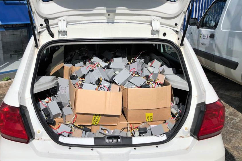 O presidente do Instituto faz um alerta para Prefeituras Municipais, na compra de reatores e luminárias utilizados na iluminação pública: devem exigir o registro do produto junto ao Inmetro.
Foto: Ipem-PR