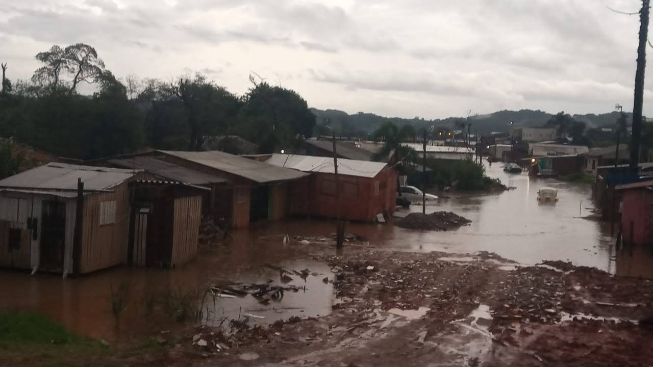 Boletim de Ocorrências da Coordenadoria Estadual da Defesa Civil divulgado na manhã desta quarta-feira (4) mostra que os temporais atingiram nove municípios e danificaram 164 residências. Foto: SISDC/Defesa Civil