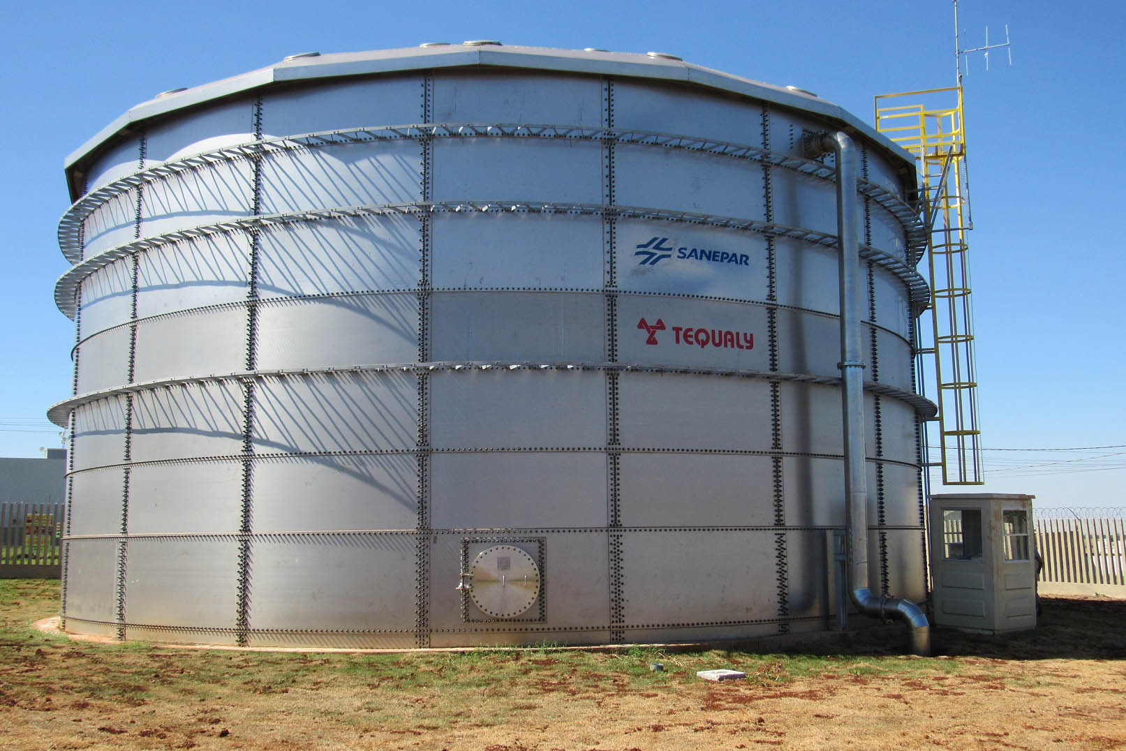 A Sanepar colocou em operação o mais novo reservatório de água de Cascavel, com capacidade de dois milhões de litros de água.  - Cascavel - 16/03/2021  -  Foto: Divulgação Cascavel