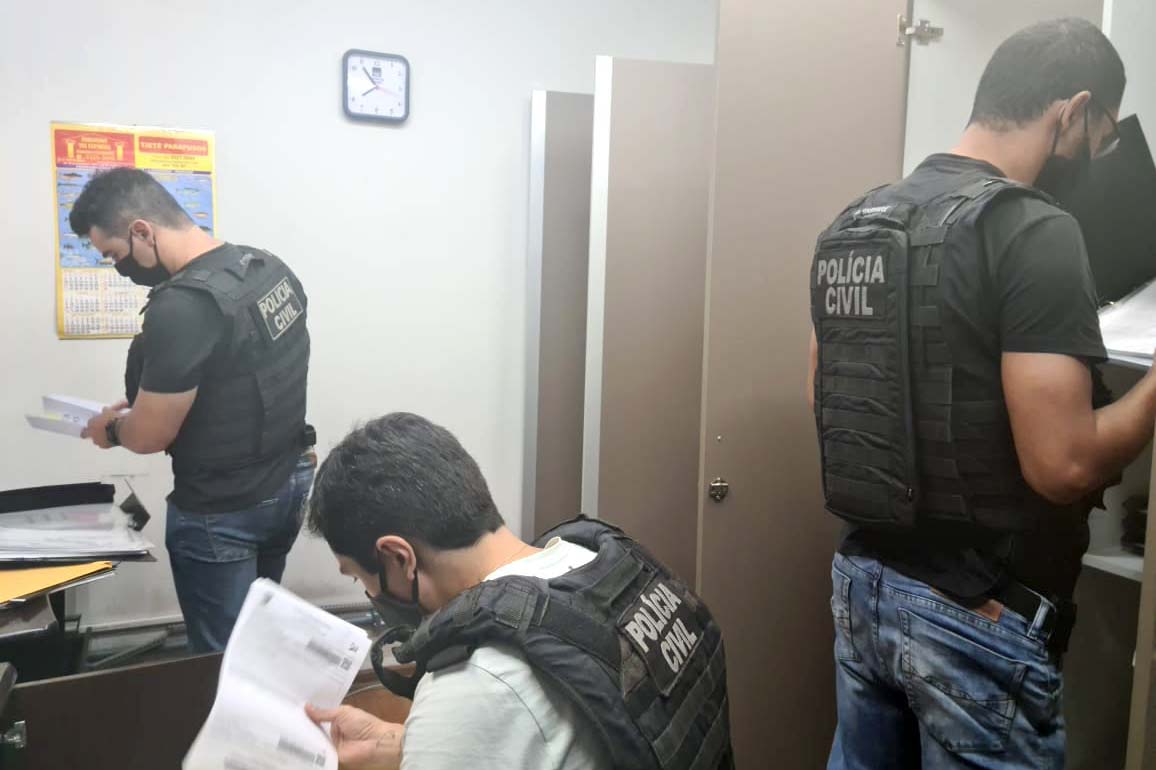 Mais de 710 policiais civis, auditores das receitas e peritos desmantelaram um esquema bilionário de sonegação nos estados do Paraná, Minas Gerais, São Paulo e Espírito Santo, nesta terça-feira (16).  Foto:SESP