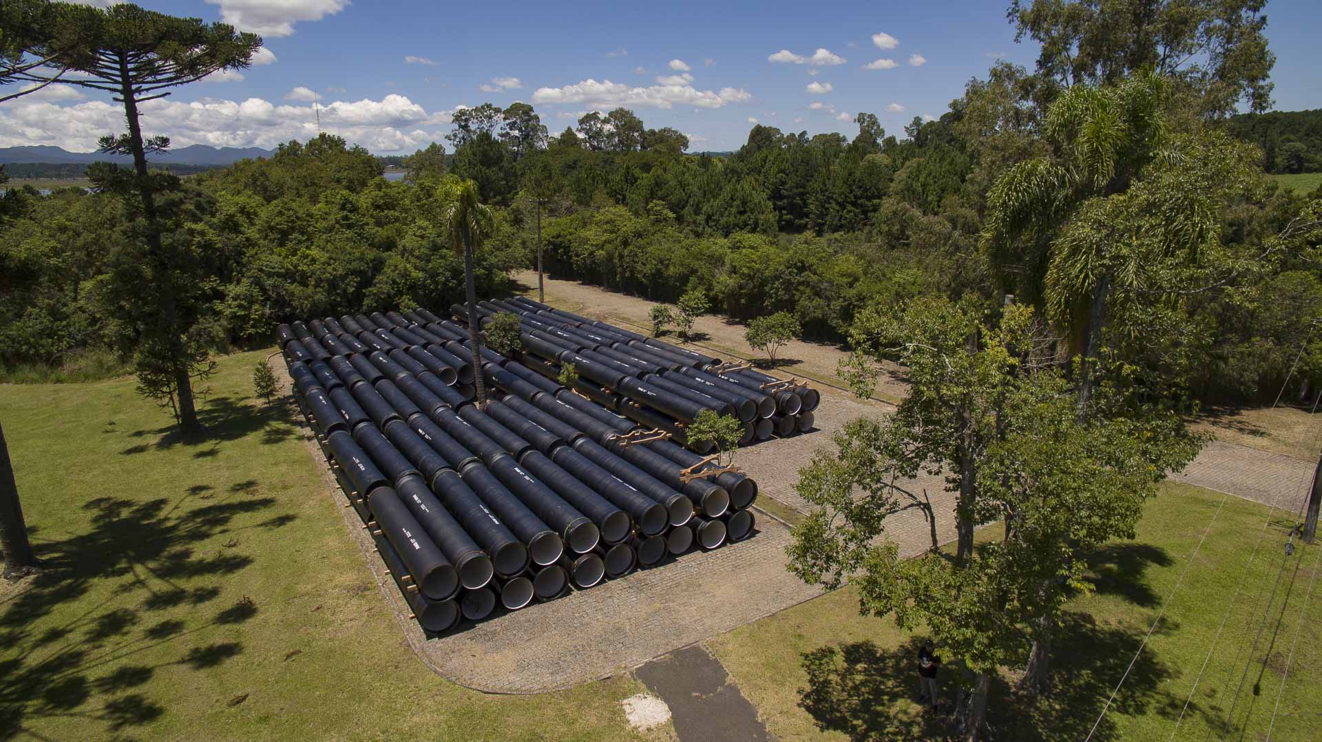 A Sanepar iniciou a obra de transposição do Rio Capivari, em Colombo, que irá incrementar 713 de água litros por segundo à Barragem do Iraí no Sistema de Abastecimento Integrado de Curitiba e Região Metropolitana (SAIC).  -  Foto: André Thiago/Divulgação Sanepar