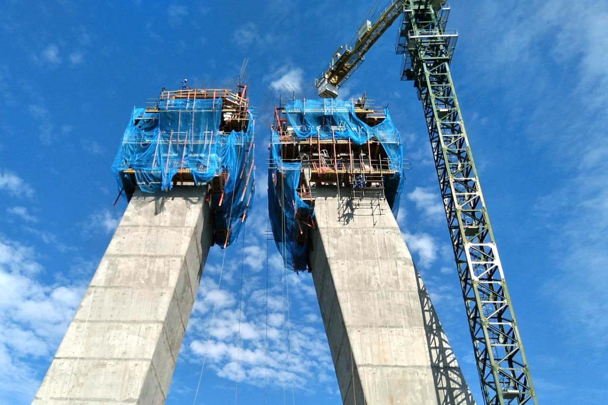 Nova ponte entre Brasil e Paraguai alcança 49% de conclusão . Foto:DER