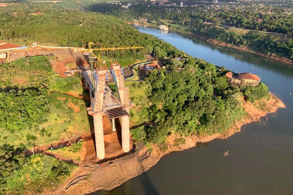 Obra da nova ponte entre Brasil e Paraguai alcança 49% de execução. Foto: Valtemir de Souza/Itaipu