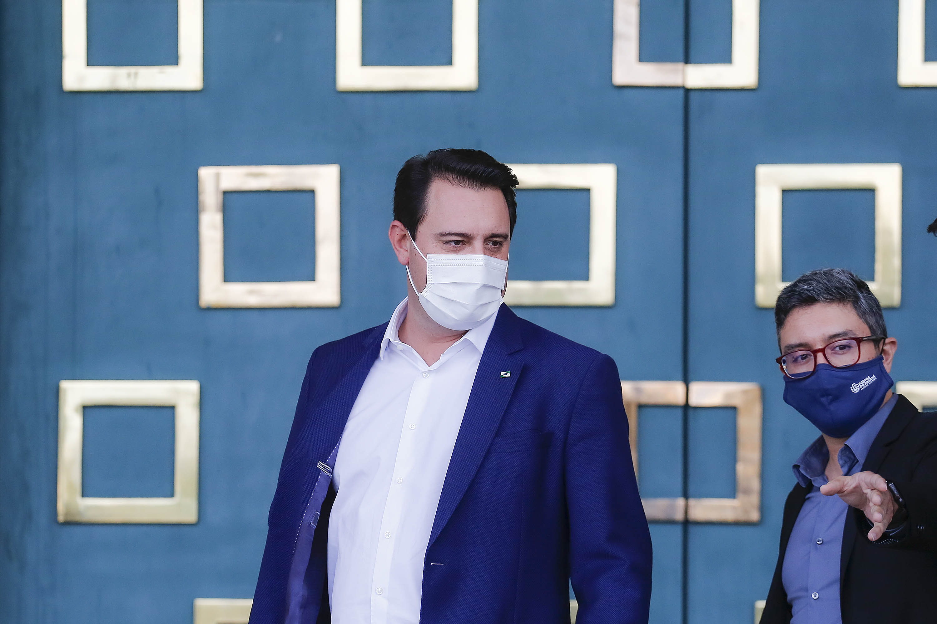 Comunidade portuária arrecada 9 mil cestas básicas para doação[gravata] Funcionários dos portos do Paraná, empresas e órgãos que atuam em Paranaguá e Antonina participam da segunda edição da campanha Cesta Solidária, promovida pela Superintendência Geral de Ação Solidária (SGAS). Foram arrecadadas 125 toneladas de alimentos, parte deles entregues nesta quarta-feira (31) ao governador Carlos Massa Ratinho Junior.  -  Curitiba, 31/03/2021  -  Foto: Jonathan Campos/AEN