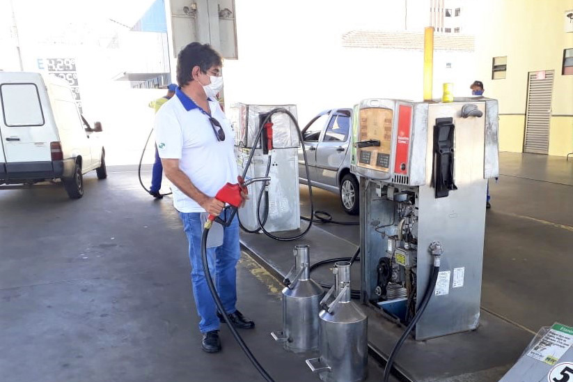 O Instituto de Pesos e Medidas do Paraná (Ipem-PR) participou da ação nacional comandada pelo Instituto Nacional de Metrologia, Qualidade e Tecnologia ? Inmetro, que fiscalizou bombas de combustíveis em todo país. -  Curitiba, 07/04/2021  -  Foto: IPEM