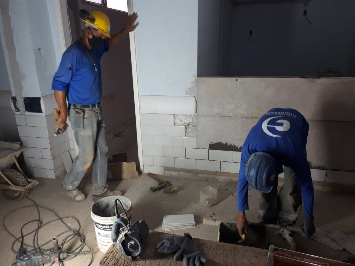 O secretário de Estado da Saúde, Beto Preto, vistoriou as obras do Hospital Regional de Toledo nesta quarta-feira (7). O Estado já investiu R$ 13 milhões e vai ofertar 69 leitos, sendo 26 cirúrgicos e 33 clínicos, além de dez Unidades de Terapia Intensiva (UTI). Foto:SESA