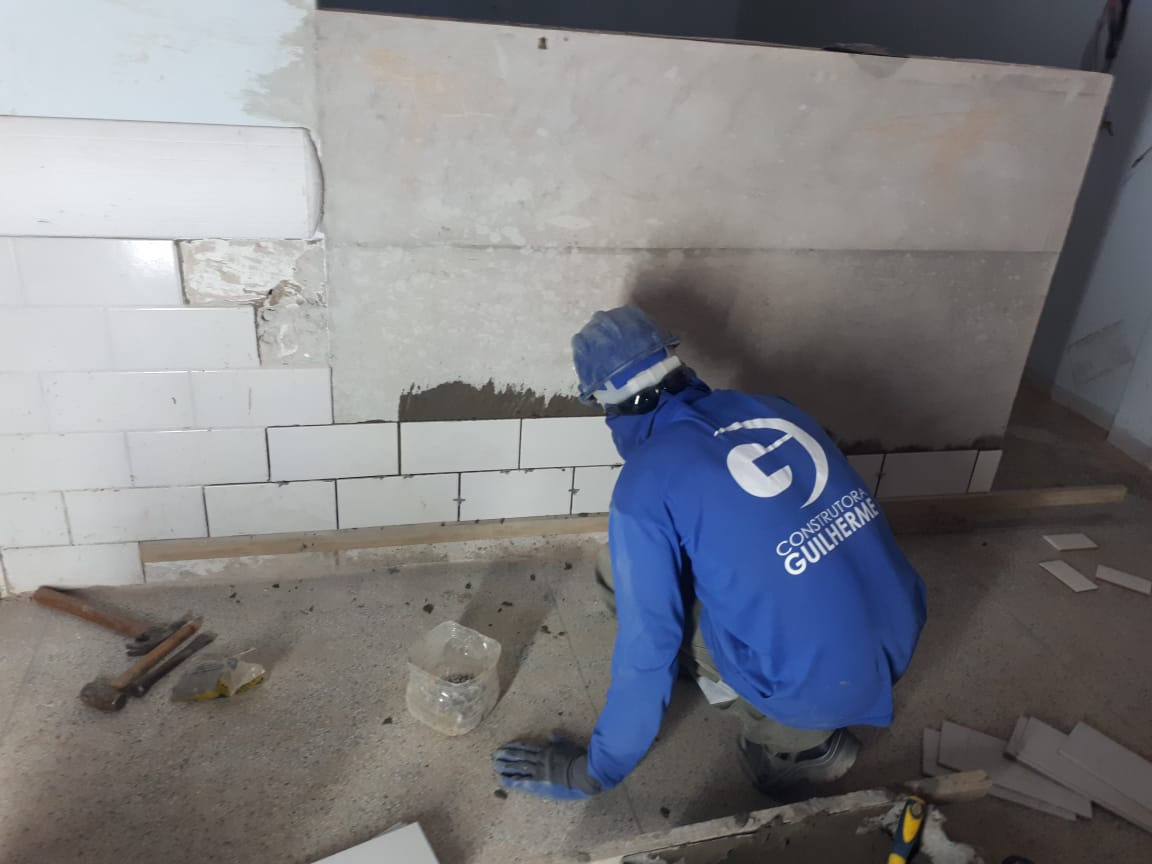 O secretário de Estado da Saúde, Beto Preto, vistoriou as obras do Hospital Regional de Toledo nesta quarta-feira (7). O Estado já investiu R$ 13 milhões e vai ofertar 69 leitos, sendo 26 cirúrgicos e 33 clínicos, além de dez Unidades de Terapia Intensiva (UTI). Foto:SESA