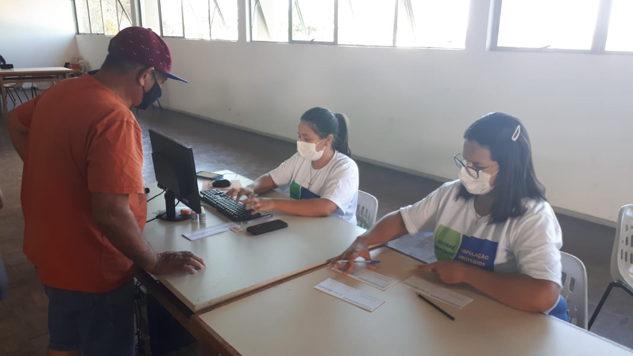 Vacinação contra a Covid-19 em Goioerê.
