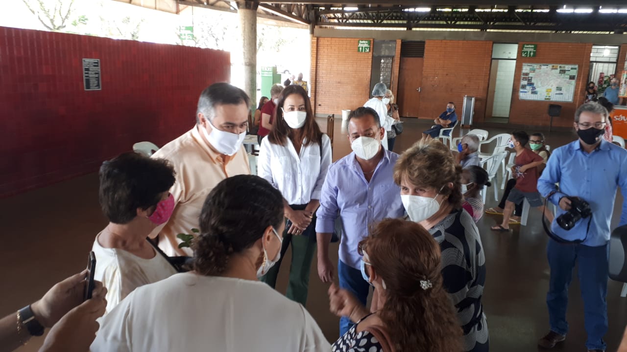 Vacinação contra a Covid-19 em Cambé. Foto:SESA