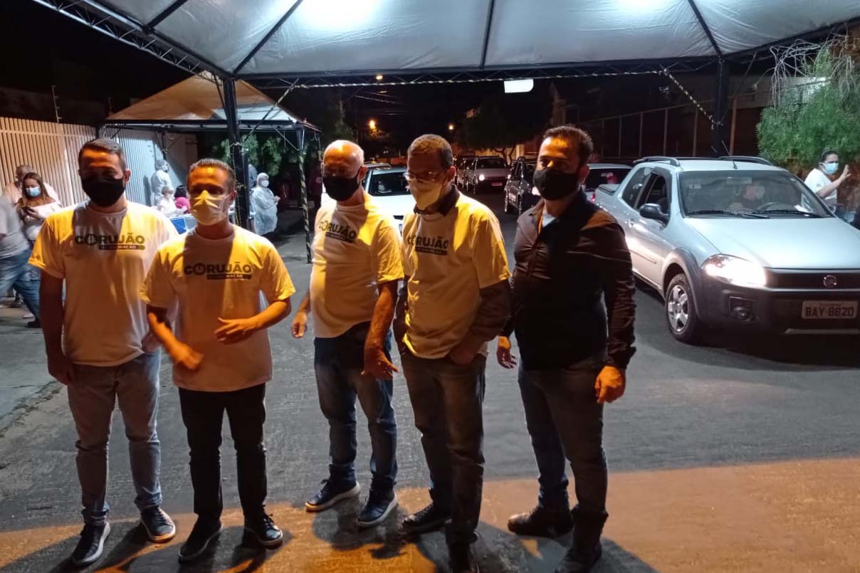 Corujão da Vacinação em Jacarezinho. Foto: Divulgação