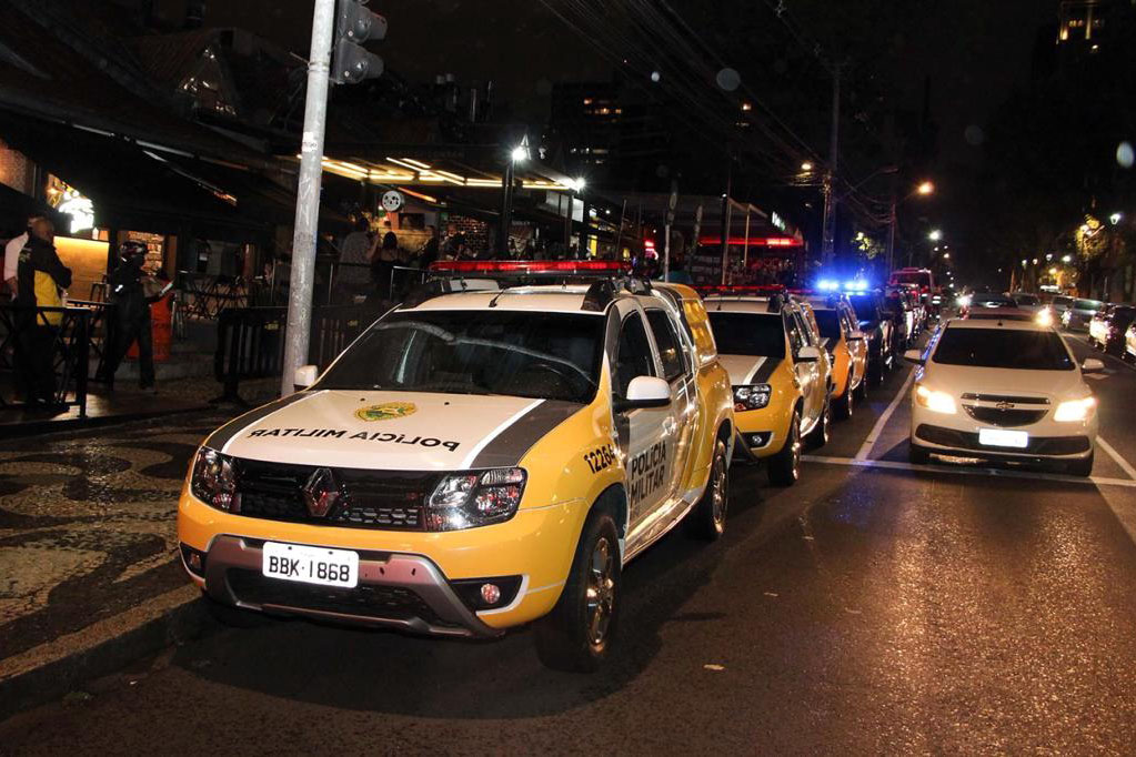 As operações da Ação Integrada de Fiscalização Urbana (AIFU) do último final de semana, voltadas ao cumprimento das medidas sanitárias de prevenção ao coronavírus, resultaram em 28 estabelecimentos comerciais fiscalizados e, destes, 15 fechados