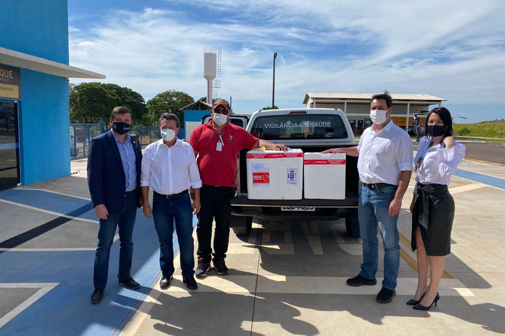 O governador Carlos Massa Ratinho Junior participou da recepção das vacinas em Umuarama, logo após o evento que confirmou o início das obras de modernização do Trevo Gauchão. Umuarama, 23/04/2021 - Foto: Divulgação