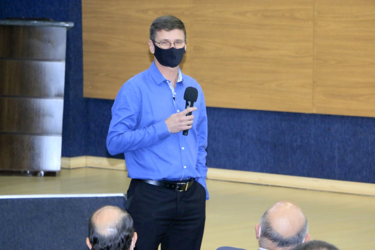 O projeto da Nova Ferroeste ganha, a cada dia, novos capítulos que ajudam essa história a avançar. Nesta semana, em Toledo, foi realizada uma reunião de trabalho com prefeitos e vereadores da região Oeste, além de lideranças sociais e empresariais  -  Foto: Arquivo GT Ferroeste