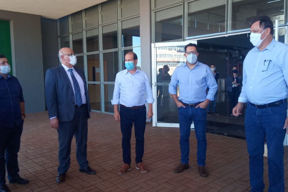 O projeto da Nova Ferroeste ganha, a cada dia, novos capítulos que ajudam essa história a avançar. Nesta semana, em Toledo, foi realizada uma reunião de trabalho com prefeitos e vereadores da região Oeste, além de lideranças sociais e empresariais  -  Foto: Arquivo GT Ferroeste