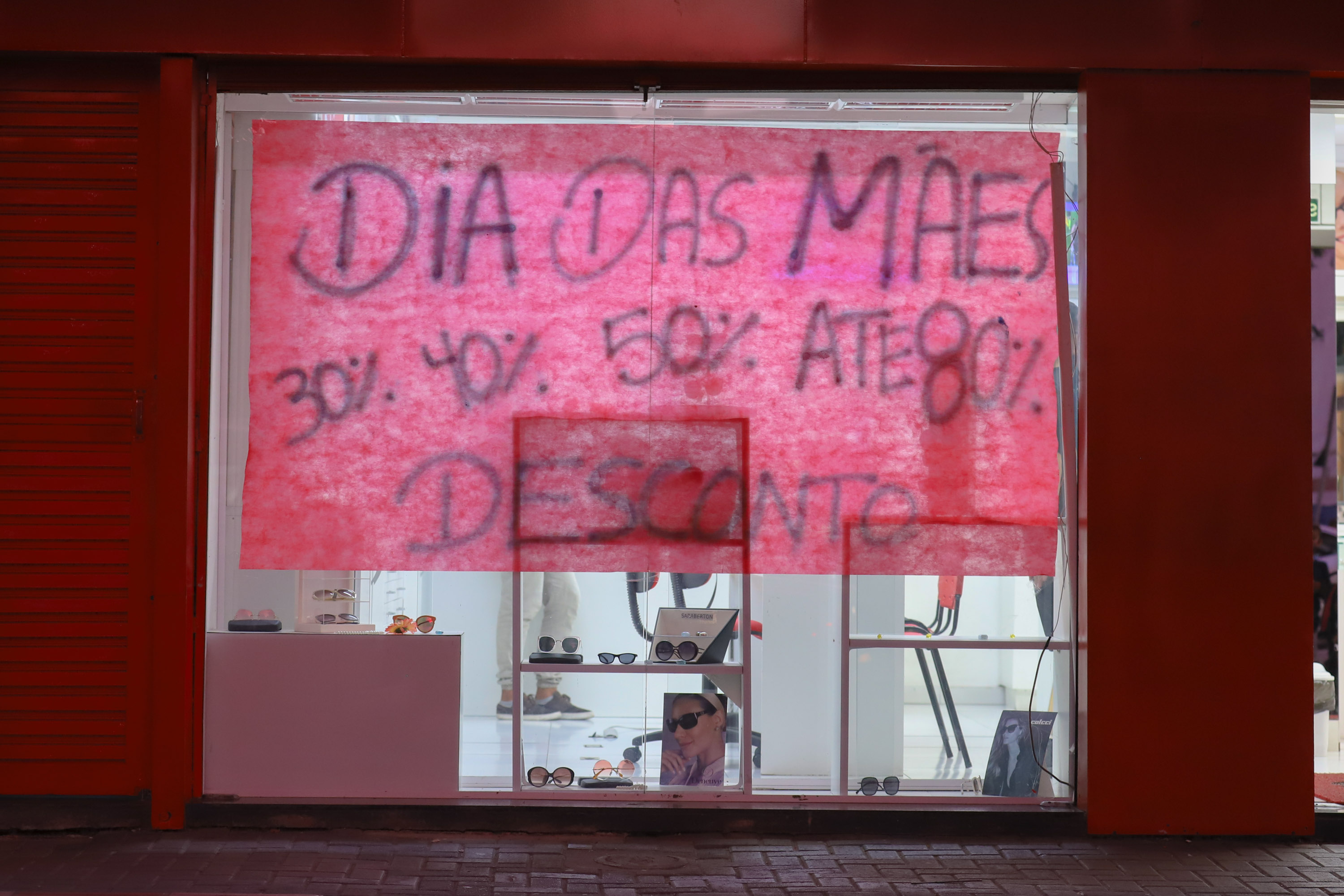 Menor Preço: aplicativo ajuda a economizar nas compras deste Dia das Mães. Foto: Geraldo Bubniak/AEN