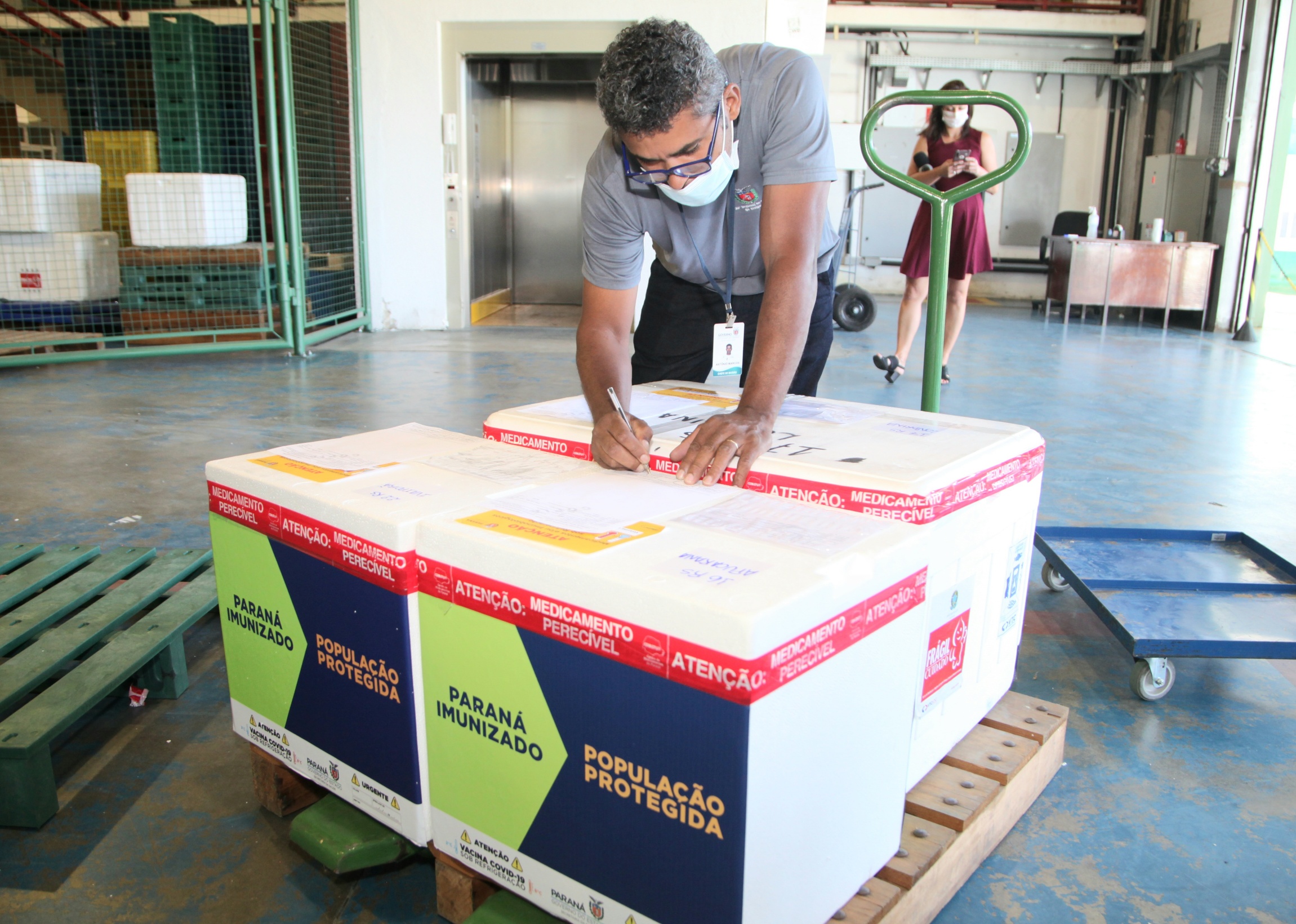 Paraná receberá mais 242 mil doses nesta quinta para vacinar gestantes e pessoas com comorbidades
Foto: Ari Dias