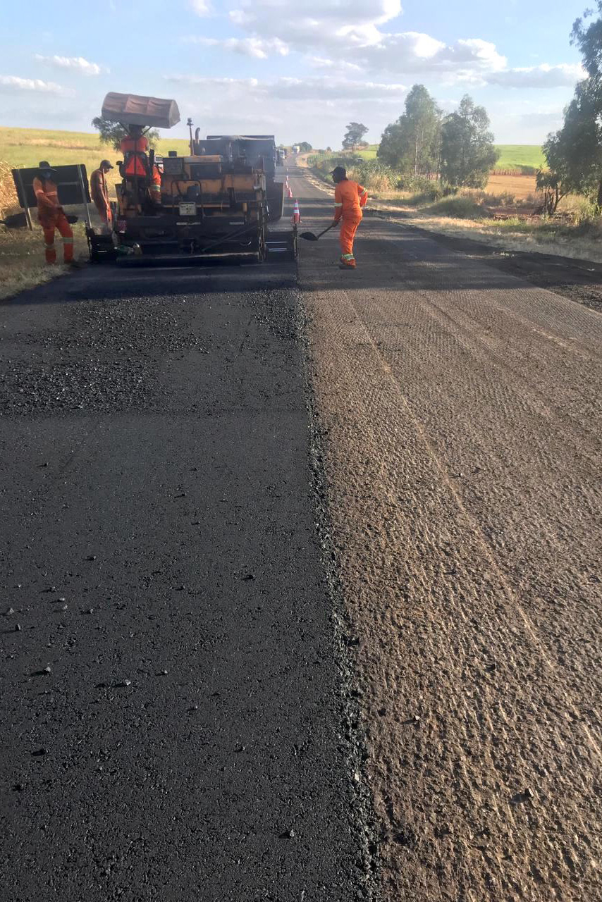 O Governo do Estado iniciou nesta segunda-feira (10) as obras de conservação da PR-463, rodovia que faz a ligação do Noroeste paranaense com o Interior de São Paulo
