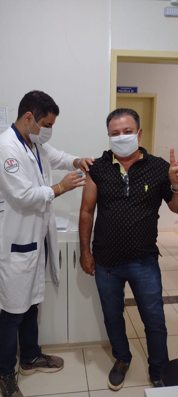 Vacinação de professores.Umuarama. Foto:SEED