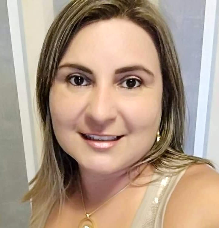 A Sanepar está promovendo o 11º. Webinar GESA, sobre os ?Objetivos do Desenvolvimento Sustentável no Paraná?, evento incluído na programação das comemorações do Estado referentes ao Dia Mundial do Meio Ambiente. O webinar é aberto ao público e ocorrerá de modo virtual no dia 31 de maio, às 14h30.  Na foto, bióloga e sanepariana Luciana de Fátima Garcia -  Curitiba, 20/05/2021  -  Foto: Sanepar