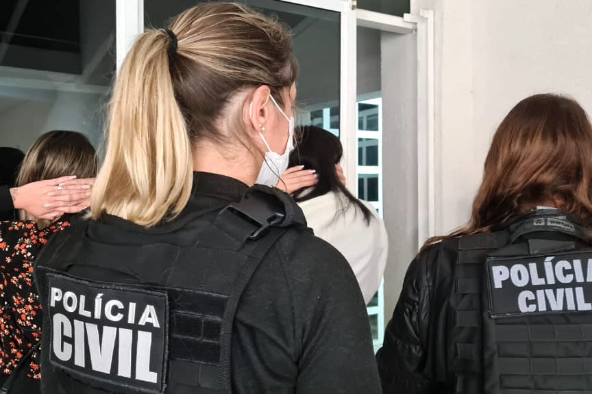 Operação da Polícia Civil resulta na prisão de 11 pessoas e na dispersão de festa clandestina em Colombo  -  Curitiba, 03/06/2021  -  Foto: PCPR