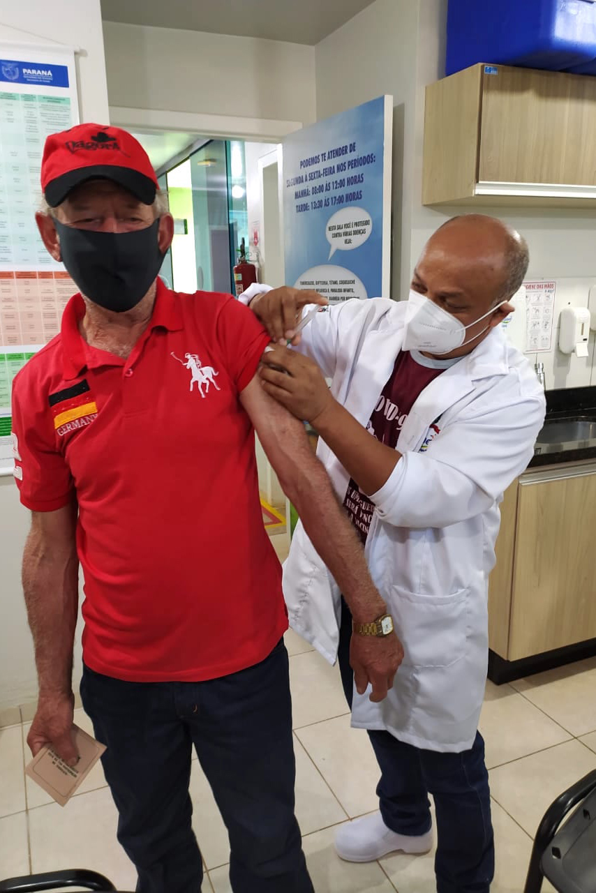 REGIONAL DE SAÚDE DE  CASCAVEL -  O feriado prolongado de Corpus Christi está sendo de vacinação em municípios de muitas Regionais de Saúde do Paraná, dando sequência à imunização contra a Covid-19 nos grupos prioritários