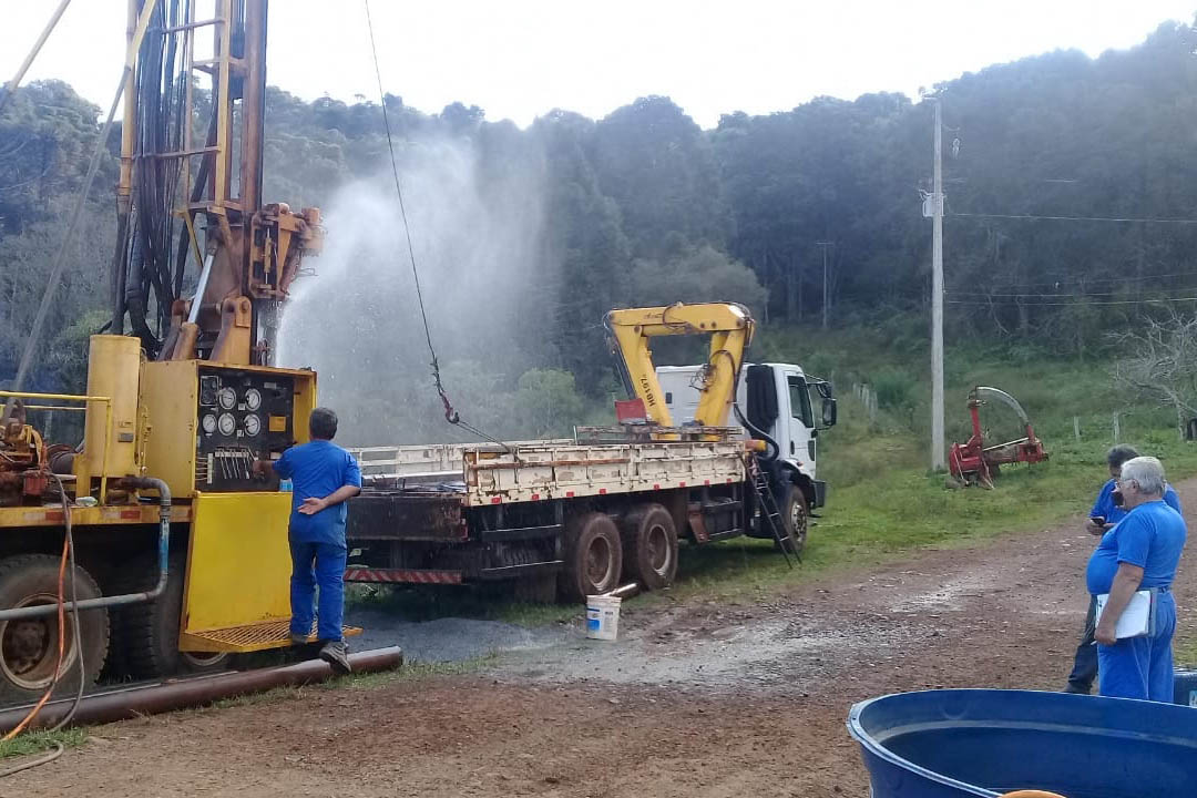Empresas e profissionais autônomos que atuam na área de hidrogeologia e da construção de poços tubulares no âmbito do Estado do Paraná devem realizar cadastro junto ao Instituto Água e Terra (IAT) para continuar prestando serviços. -  Curitiba, 07/06/2021  -  Foto: SEDEST