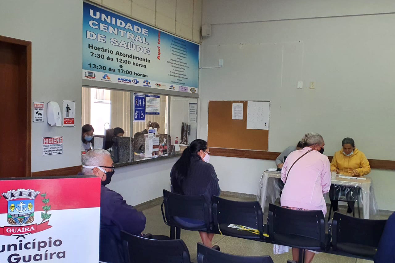 A Secretaria de Estado da Saúde (Sesa) registrou ações de vacinação contra a Covid-19 neste sábado (12) nas 22 Regionais de Saúde do Paraná. A iniciativa faz parte da campanha do Governo do Estado, de vacinação ?De domingo a domingo?.  - Curitiba, 12/06/2021  -  Foto: SESA