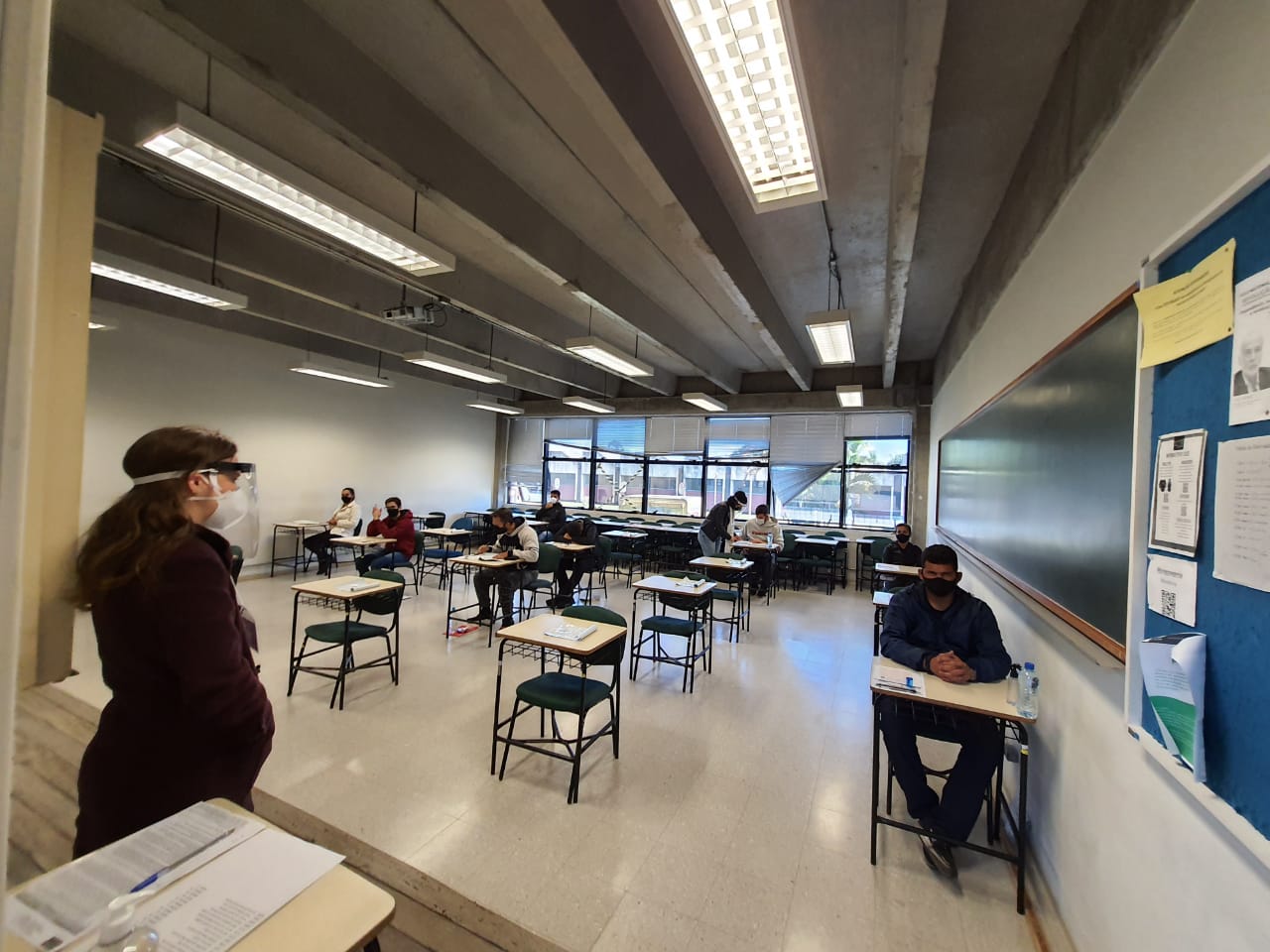 A Controladoria-Geral do Estado (CGE) visitou locais de prova do Concurso da Polícia Militar, no domingo (13), para verificar protocolos de segurança adotados pelo Núcleo de Concursos da Universidade Federal do Paraná (UFPR)