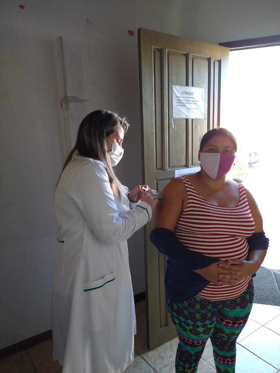 Paraná mantém crescimento na vacinação contra a Covid-19 e bate recorde no final de semana. Foto:SESA