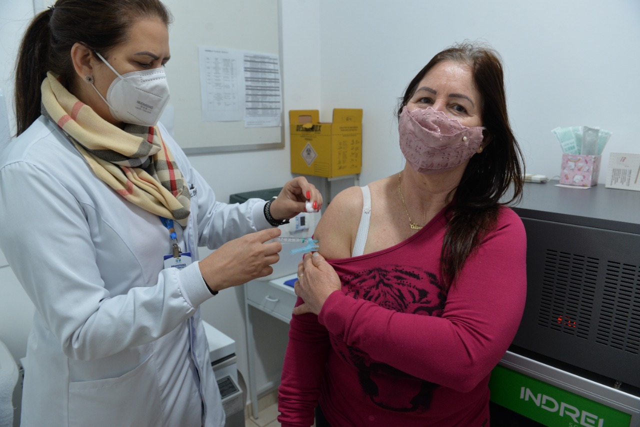 Paraná mantém crescimento na vacinação contra a Covid-19 e bate recorde no final de semana. Foto:SESA