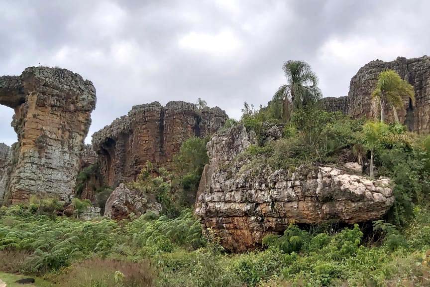 O secretário do Desenvolvimento Sustentável e do Turismo, Marcio Nunes, recebeu o embaixador dos Estados Unidos (EUA) no Brasil, Todd Chapman, no Parque Vila Velha, nos Campos Gerais.. Foto:SEDEST