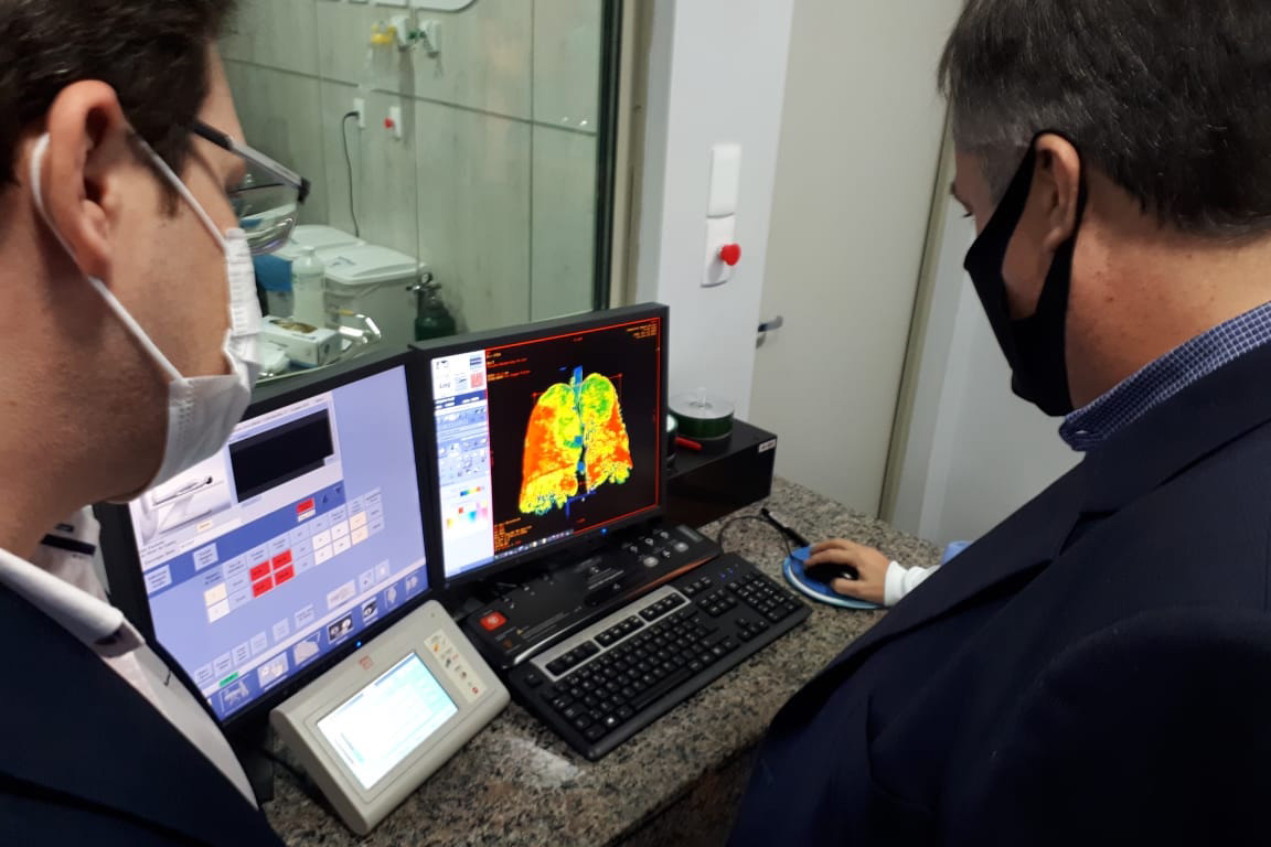 Dez leitos de Unidade de Terapia Intensiva (UTI) para tratamento da Covid-19 foram abertos no Hospital Madre de Dio, em São Miguel do Iguaçu, na região Oeste do Estado, nesta quinta-feira (17). A ativação é um esforço conjunto da Secretaria de Estado da Saúde do Paraná (Sesa), em parceria com a Itaipu Binacional, além do apoio da prefeitura de Foz do Iguaçu. - São Miguel do Iguaçu, 17/06/2021  -  Foto: Rodrigo Rossi/SESA