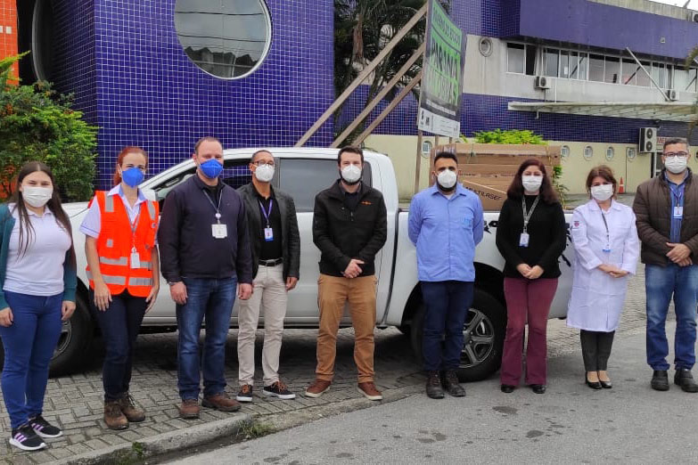 Os pacientes internados nos leitos de enfermaria exclusivos para covid-19 e pediatria do Hospital Regional do Litoral (HRL) ganham, a partir desta terça-feira (22), mais conforto e bem-estar em seu tempo de permanência no hospital. A Multinacional Louis Dreyfus Company (LDC) em parceria com a Thin Tecnologia, realizaram a doação de 14 aparelhos de TV 32 polegadas.  -  Paranaguá, 22/06/2021  -  Foto: SESA