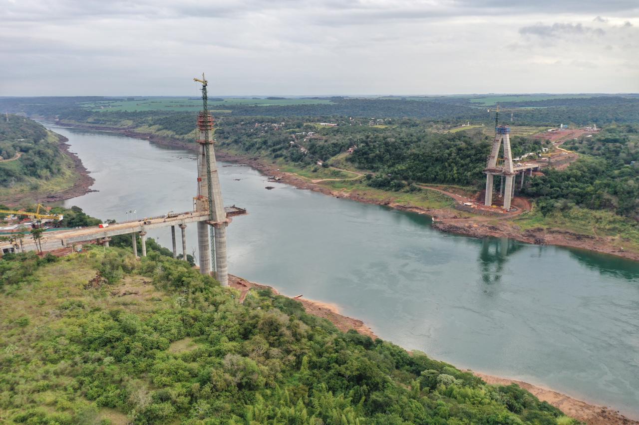 Visita técnica da comitiva formada por membros do Ministério da Infraestrutura, do Ministério da Economia e da Secretaria de Infraestrutura e Logística e da Nova Ferroeste em Foz do Iguaçu - Foz do Iguaçu, 24/06/2021 - Foto: Alessandro Vieira/AEN