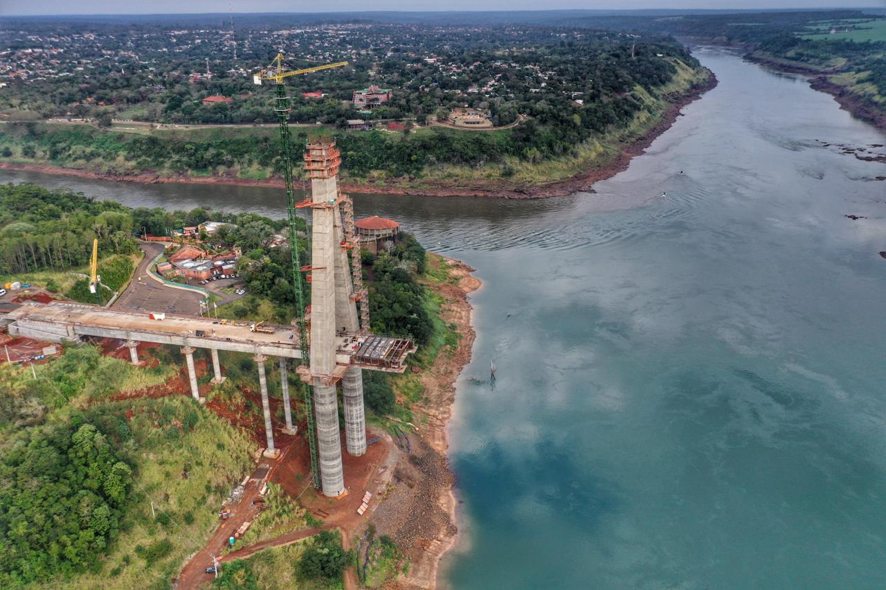 Visita técnica da comitiva formada por membros do Ministério da Infraestrutura, do Ministério da Economia e da Secretaria de Infraestrutura e Logística e da Nova Ferroeste em Foz do Iguaçu - Foz do Iguaçu, 24/06/2021 - Foto: Alessandro Vieira/AEN
