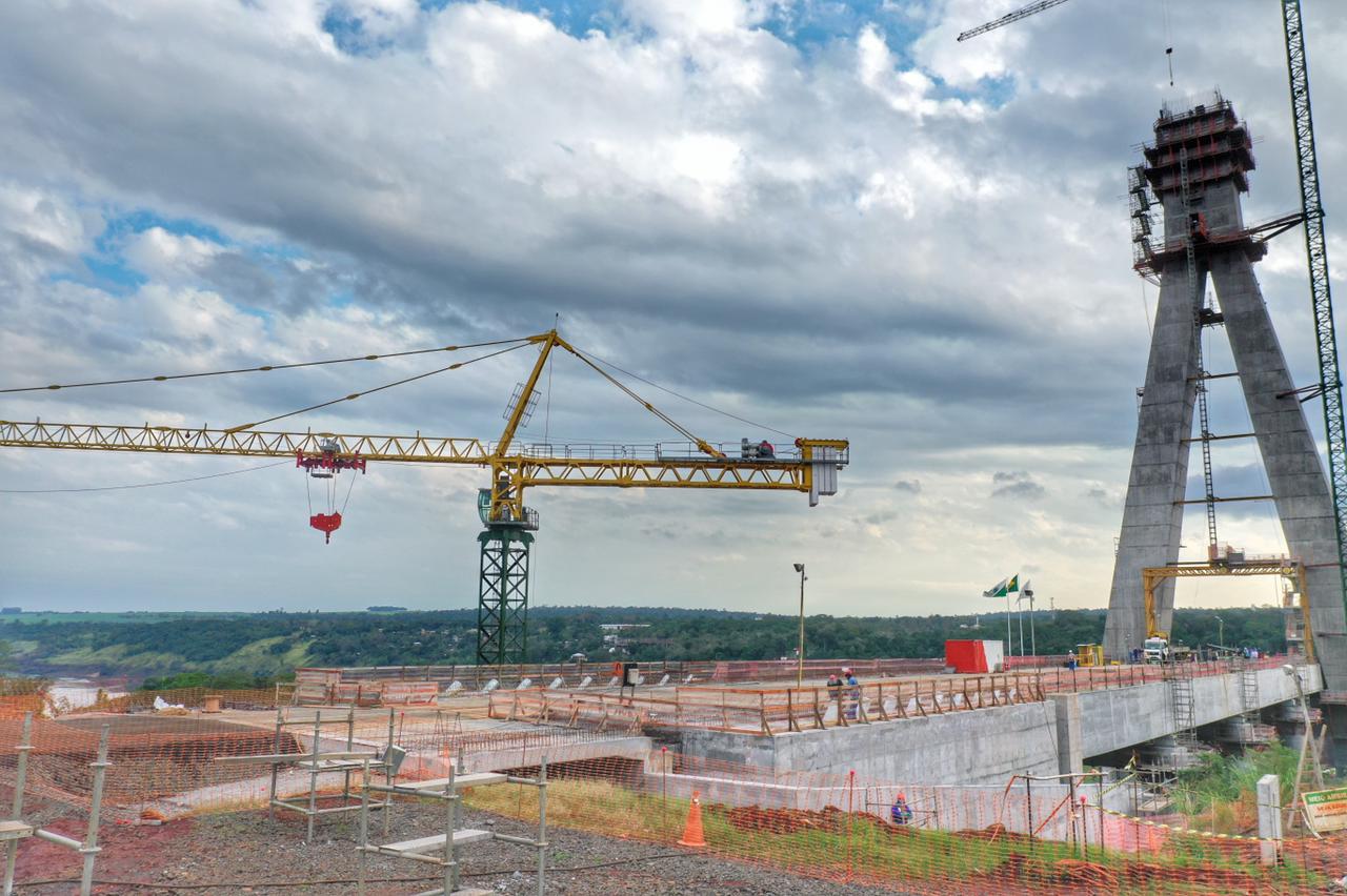 Visita técnica da comitiva formada por membros do Ministério da Infraestrutura, do Ministério da Economia e da Secretaria de Infraestrutura e Logística e da Nova Ferroeste em Foz do Iguaçu - Foz do Iguaçu, 24/06/2021 - Foto: Alessandro Vieira/AEN