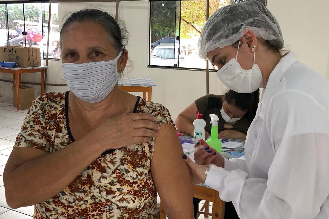 Campanha "De domingo a domingo" registra mais de 952 mil doses aplicadas aos finais de semana no Paraná  -  Curitiba, 28/06/2021  -  Foto: SESA/Com Regionais de Saúde