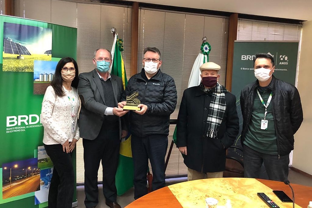 BRDE e Sicredi são agentes formadores de emprego e renda no Oeste do ParanáFoto: BRDE