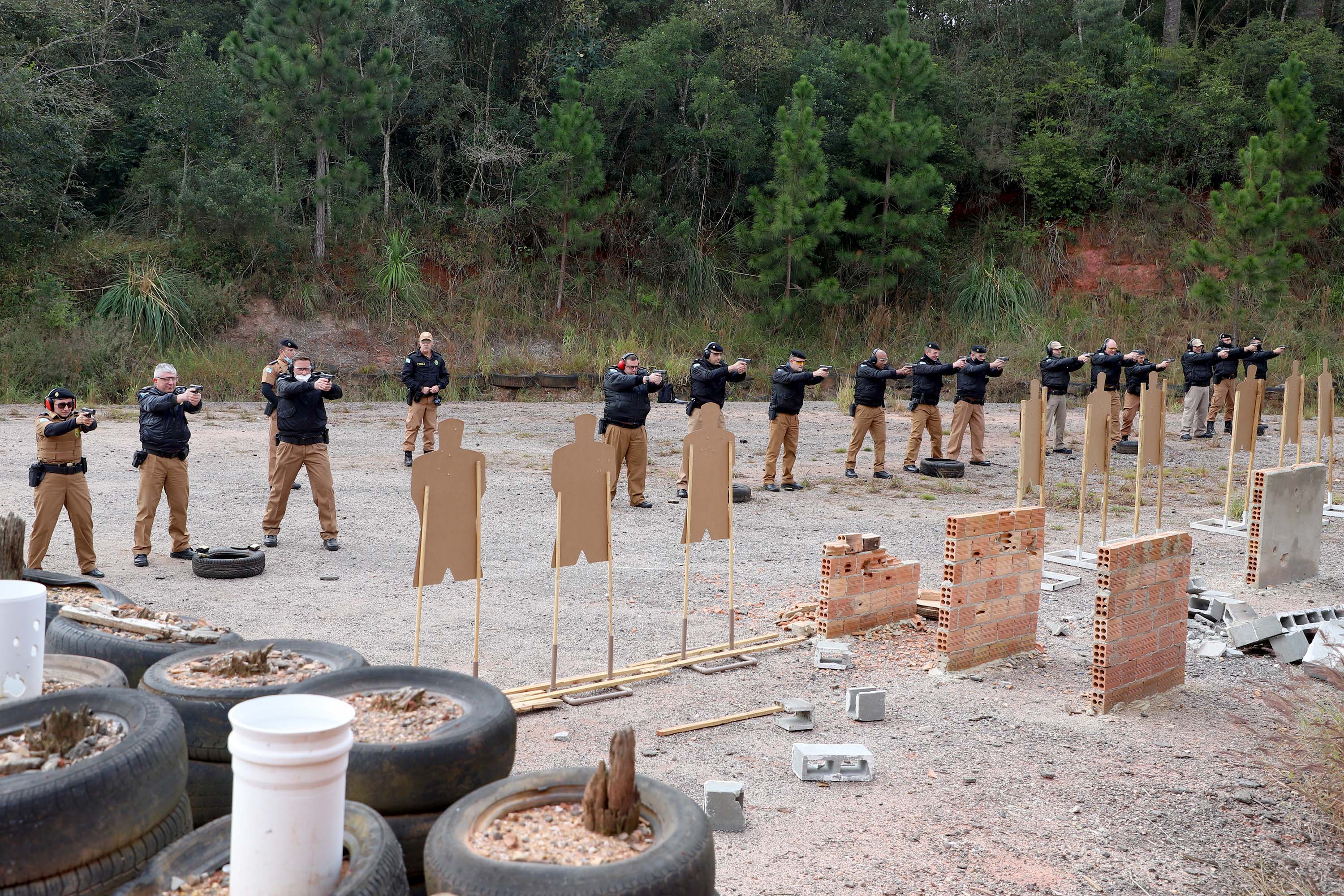 Academia Policial Militar ministra curso de aperfeiçoamento para 60 oficiais da PMPR. 
Foto: Ari Dias/AEN