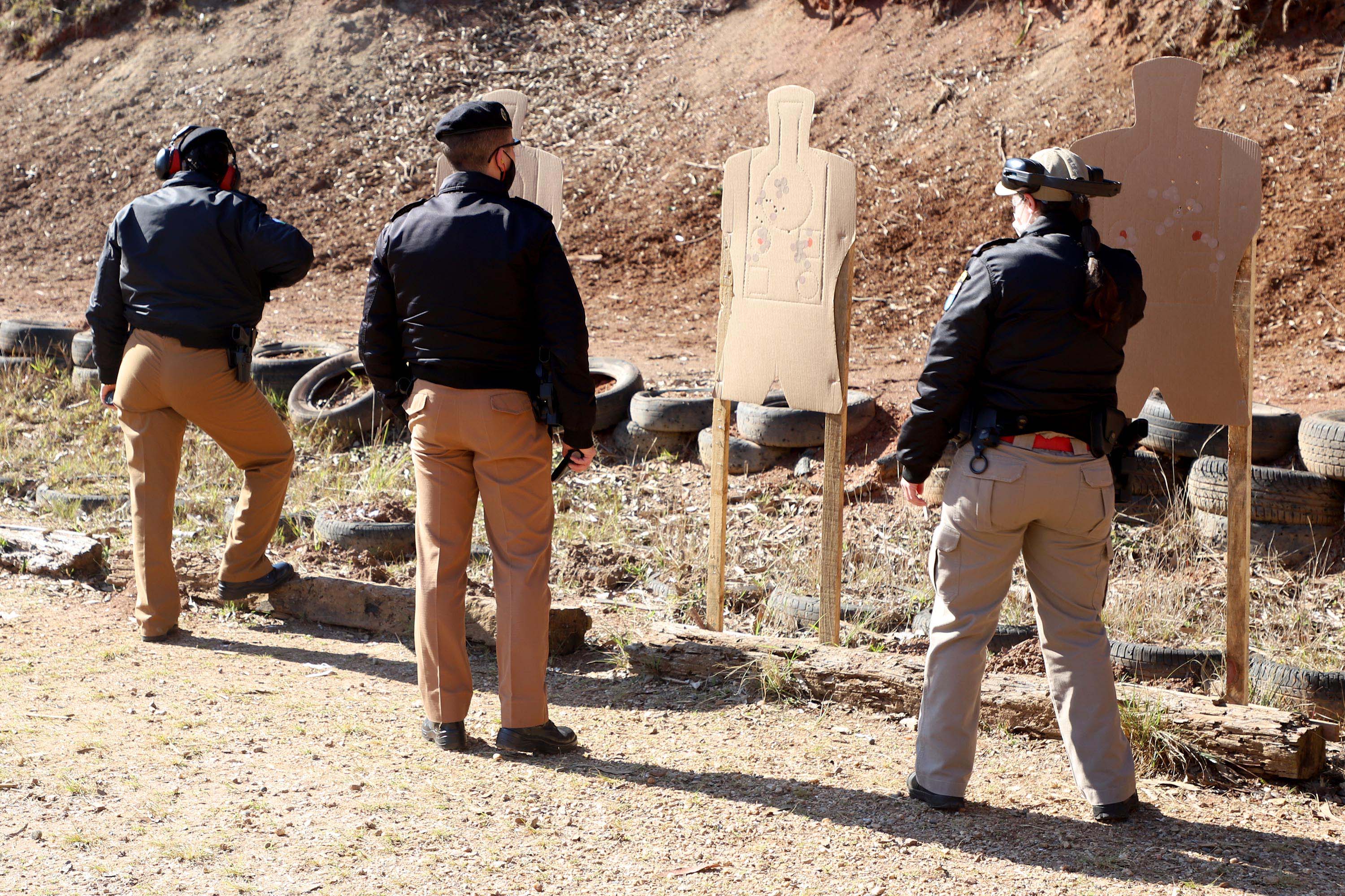 Academia Policial Militar ministra curso de aperfeiçoamento para 60 oficiais da PMPR. 
Foto: Ari Dias/AEN